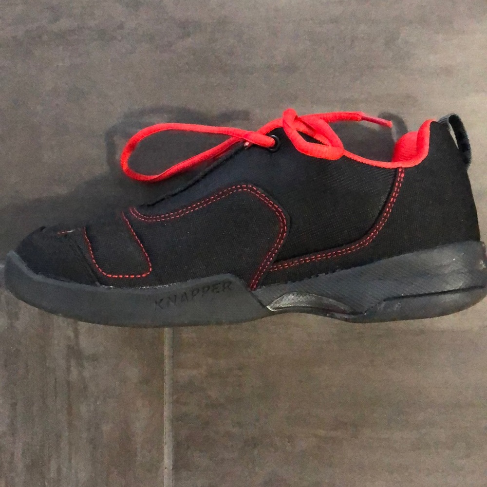 Knapper Training Shoes - Picture 3 of 4
